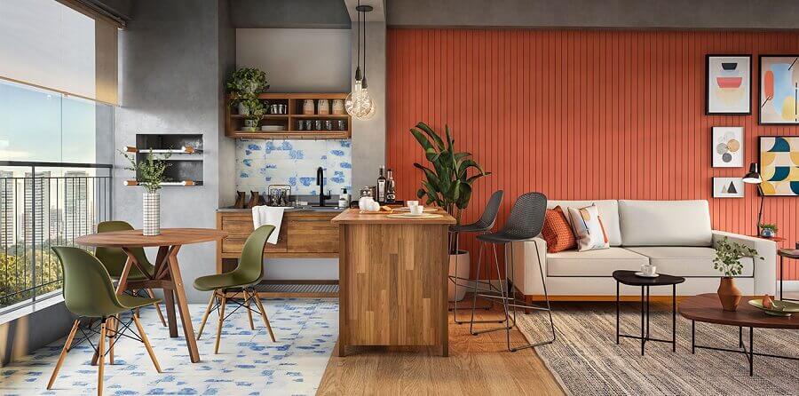 Lambri de madeira para sala de estar e jantar integradas de apartamento Foto Tok&Stok