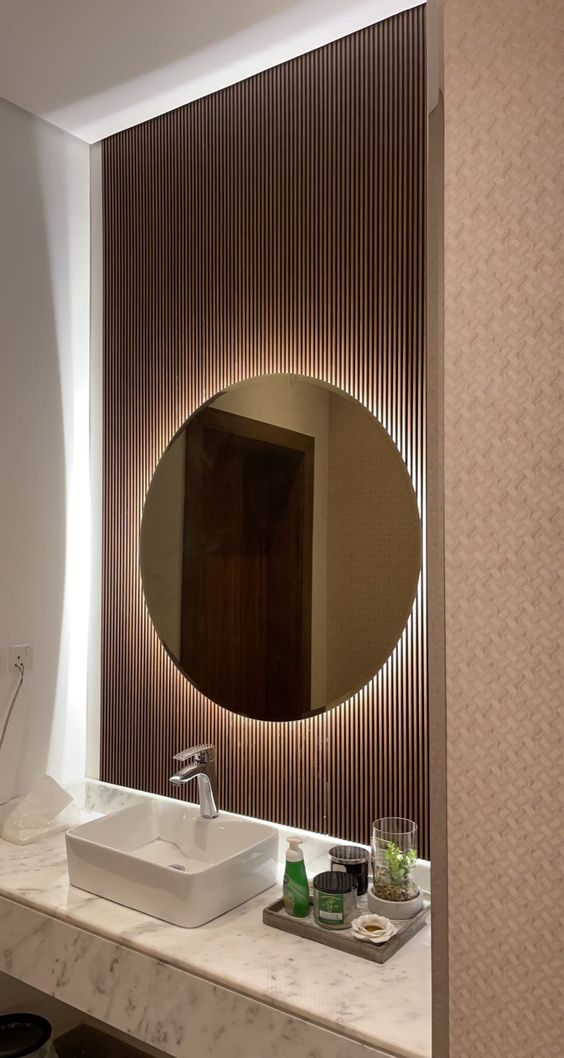 Banheiro moderno com porcelanato ripado