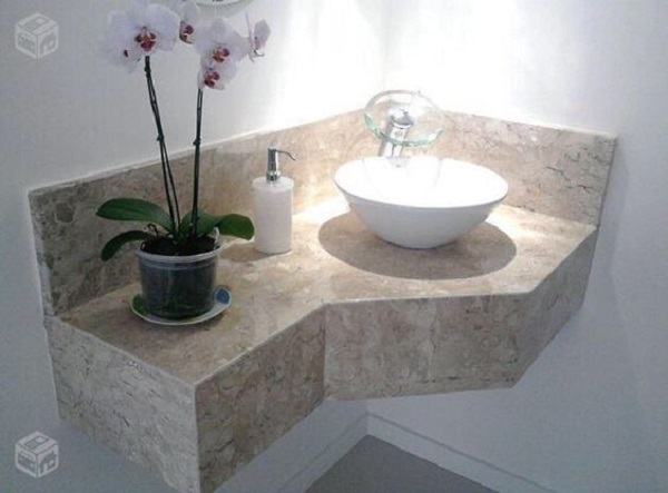 Pia de banheiro de mármore bege compacto