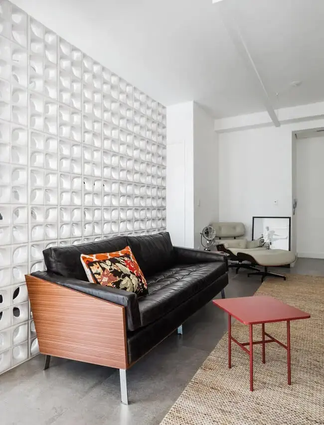 Sala de estar com parede de cobogó de cerâmica