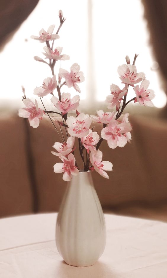 Vaso de flor de cerejeira 