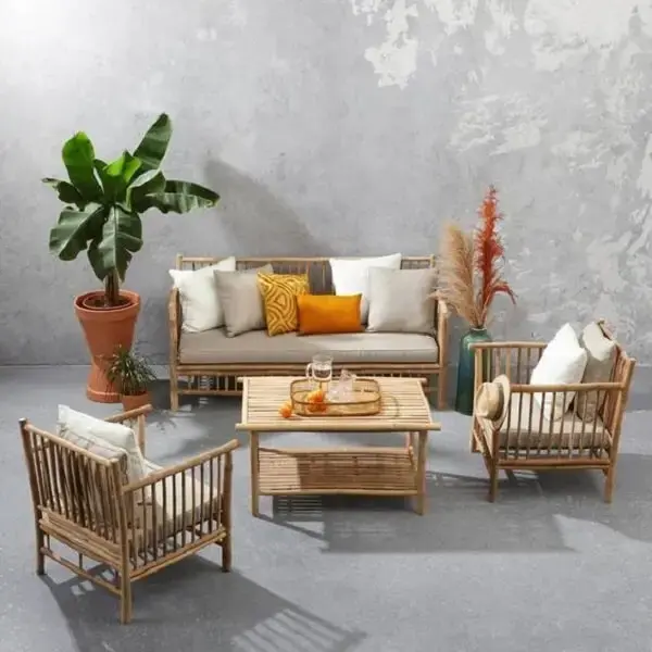 Decore diferentes ambientes com o jogo de sofá de bambu