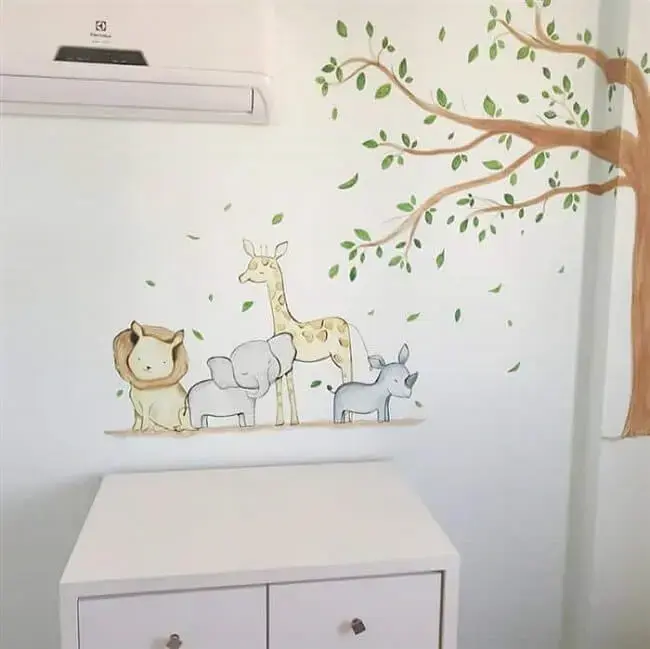 Desenhos para parede de quarto de bebê