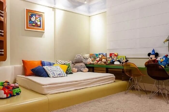 A cama oriental no quarto infantil traz um toque divertido ao decor