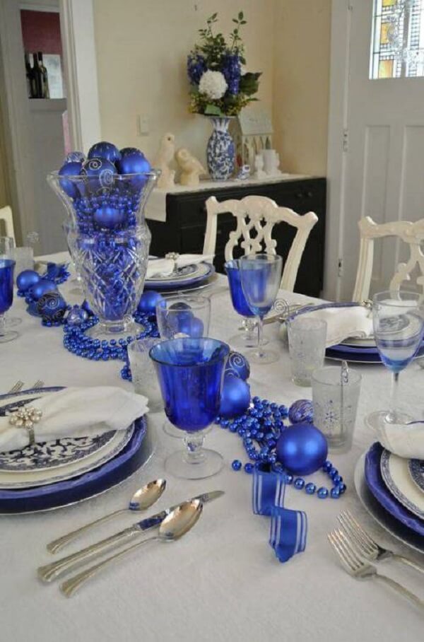 Arranjos de natal em vasos de vidro para mesa azul e branco
