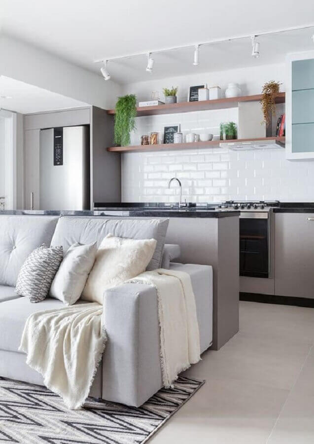 Metro white para decoração de casa com sala e cozinha junto