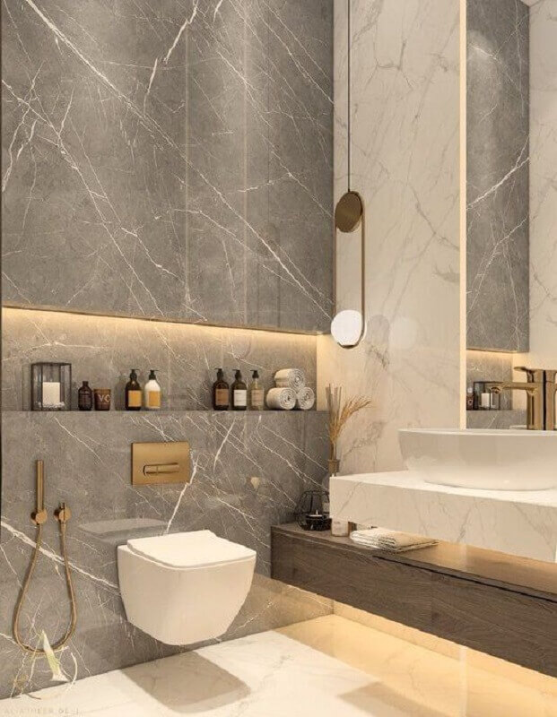 Decoração sofisticada para banheiros com nichos embutidos com mármore
