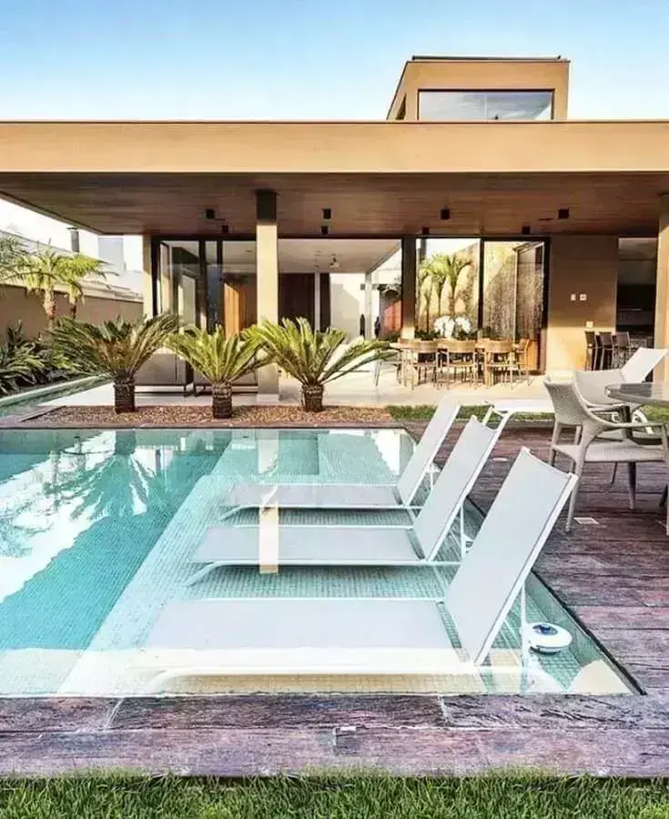 Espreguiçadeira de alumínio piscina para decoração de área externa moderna Foto Bamboo Casa
