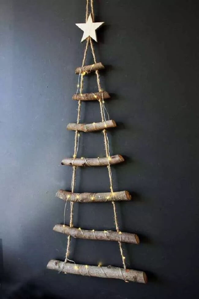 Modelo de árvore de natal em madeira simples de parede