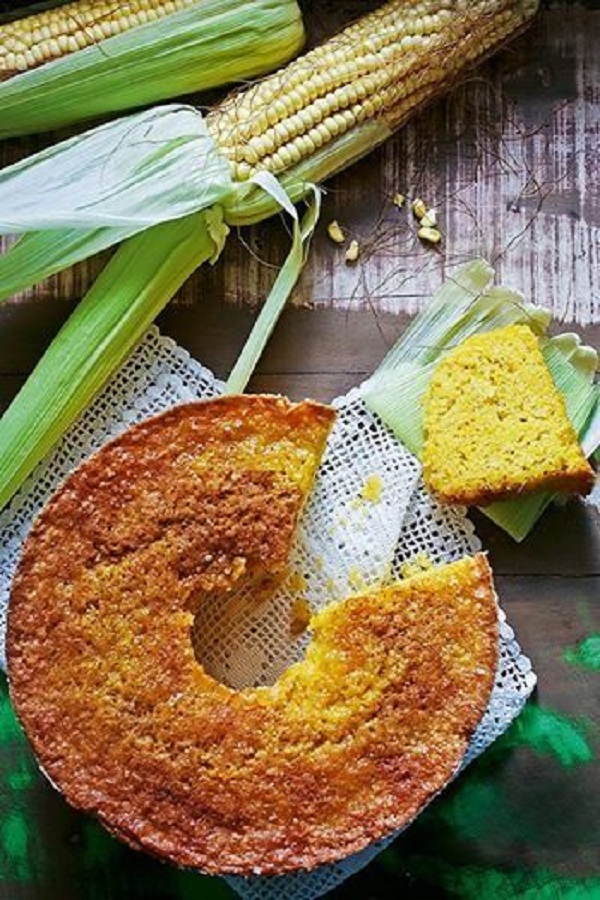 Aprenda como fazer uma receita simples de bolo de milho
